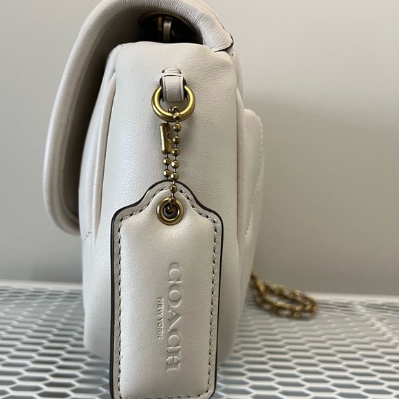 SOLD!!Coach Pillow Madison Shoulder Bag 18 - Picture 4 of 6